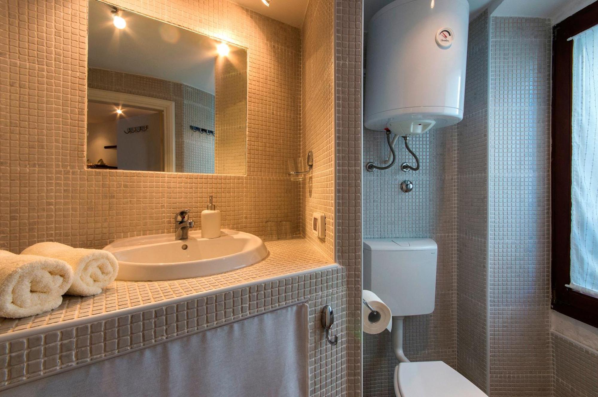 Gorgeous Tiramola Apartmán